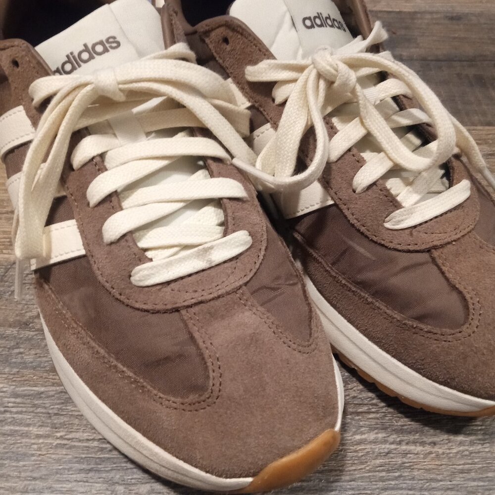 Adidas Brown and White Cloudfoam RUN 70s 2.0 Shoes